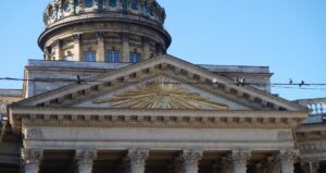 массонские знаки в питере