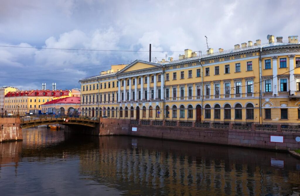 Красивые цитаты поэтов о Петербурге